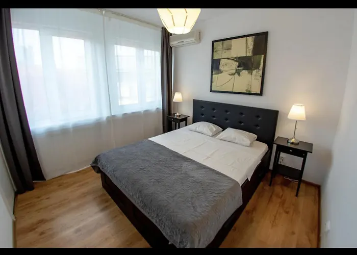 Roof Бухарест