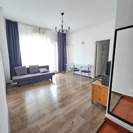 Roof 布加勒斯特